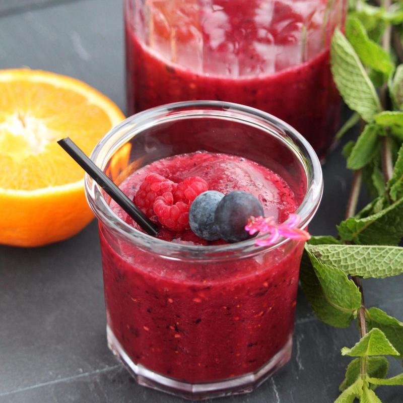 berrylicious-frozen-sangria-slush.html