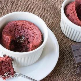Sugar-Free Red Velvet Molten Lava Mug Cake