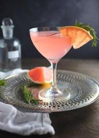 The French Tart (Grapefruit, Elderflower and Rosemary Cocktail) | Chris F. Nicholson
